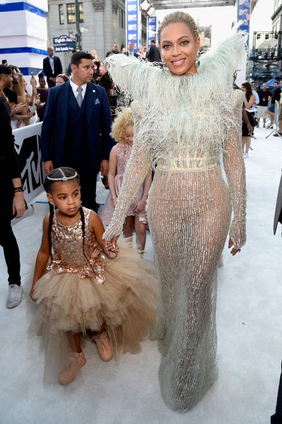Beyoncé And Blue Ivy Bring All The #BlackGirlMagic On The VMAs Red Carpet