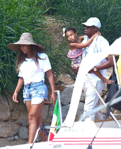 Beyoncé Shows Off Her Super Toned Legs in Short Shorts While Out in Italy