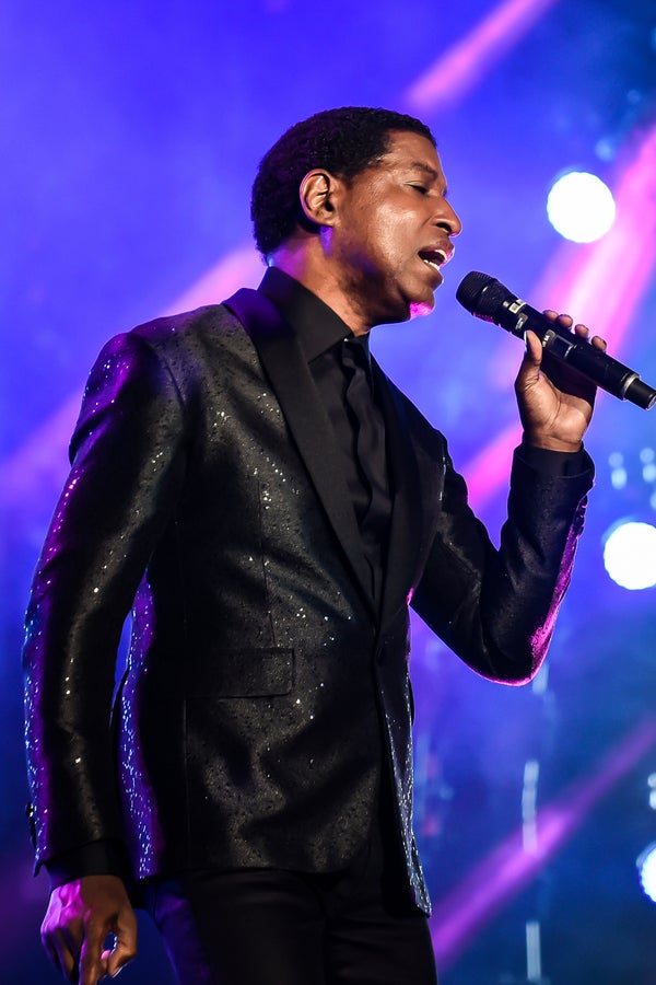 Babyface Closes His ESSENCE Fest Set with Chest-Baring Floor Run