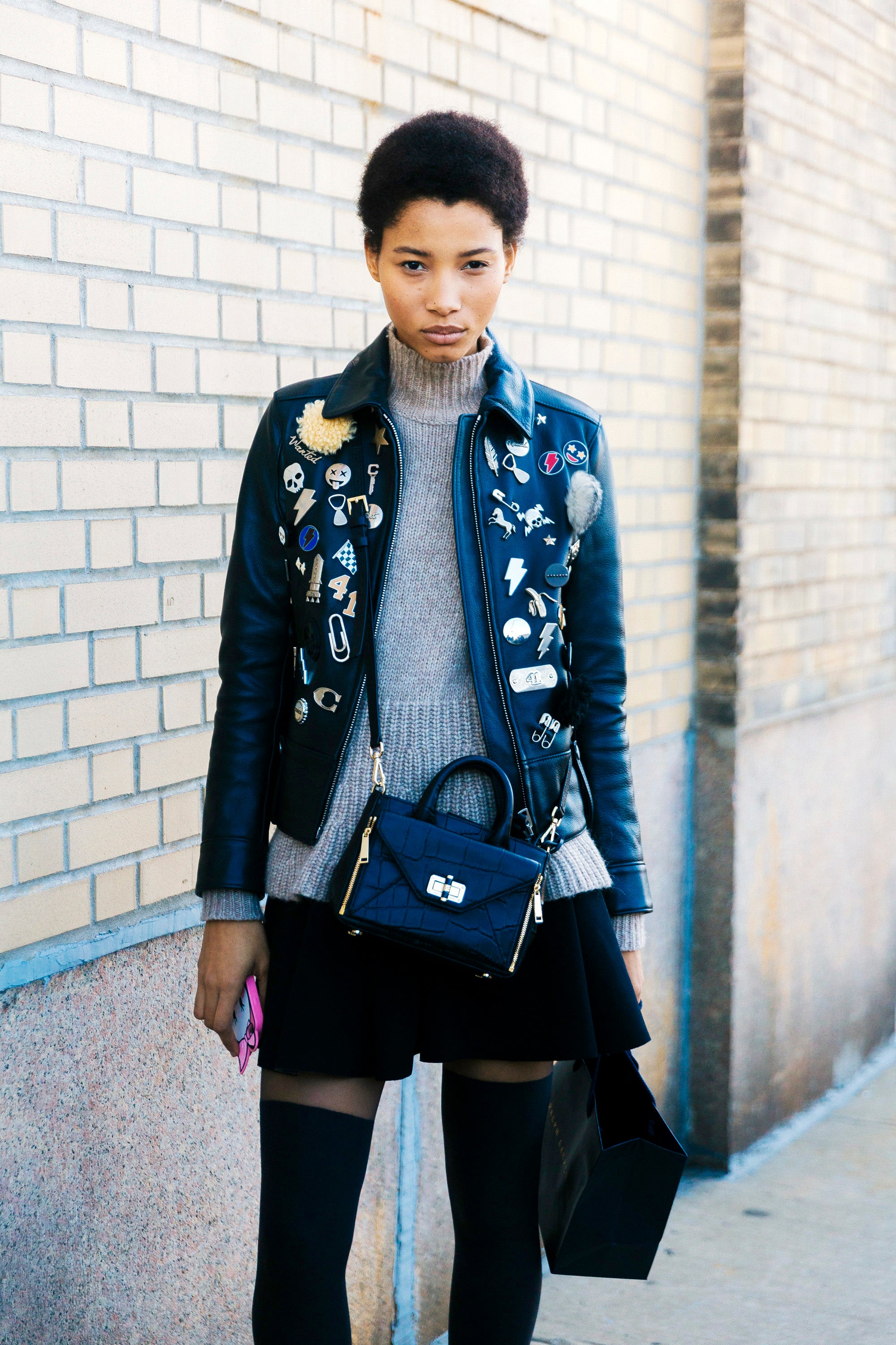 53 Ways Rock Patches and Pins Like A Street Style Star
