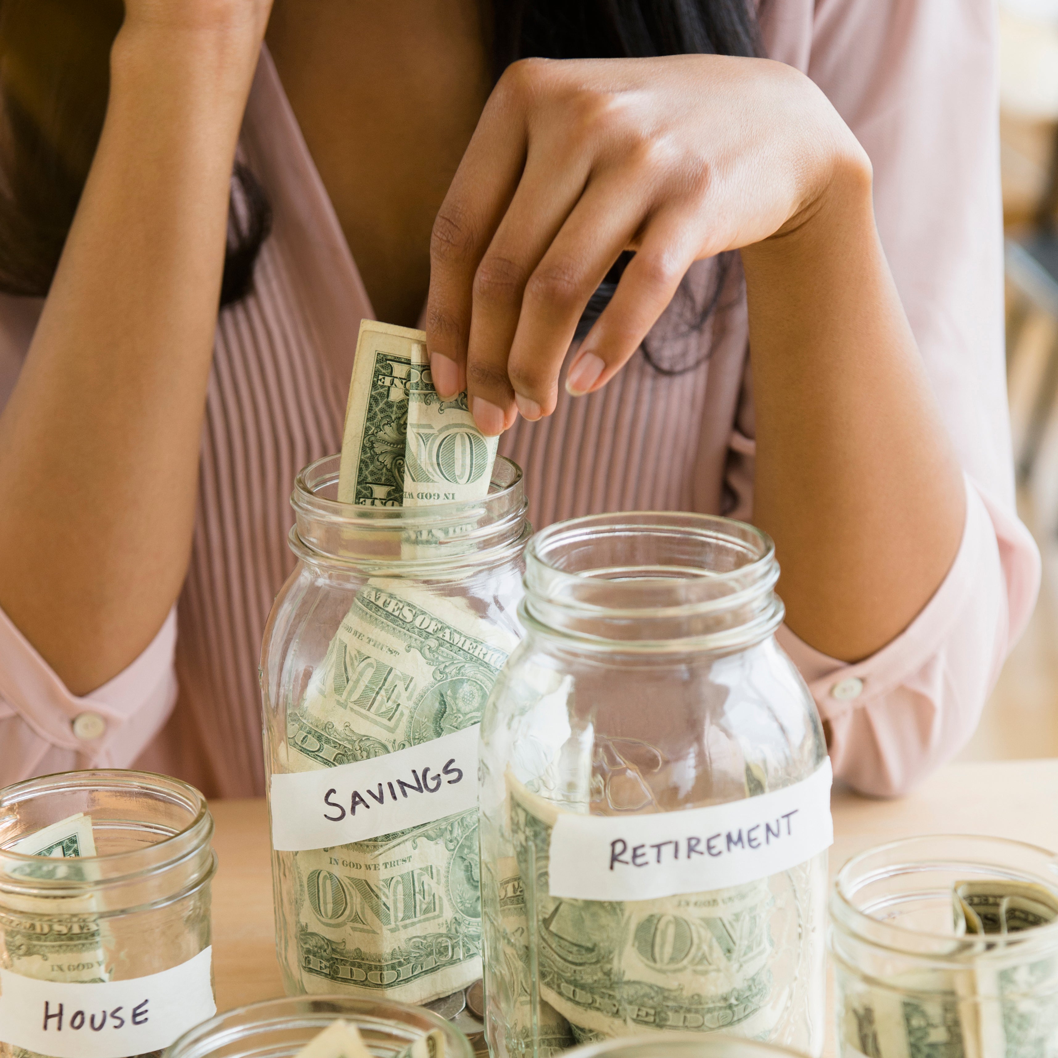 Tips for Guaranteed Savings for Retirement
