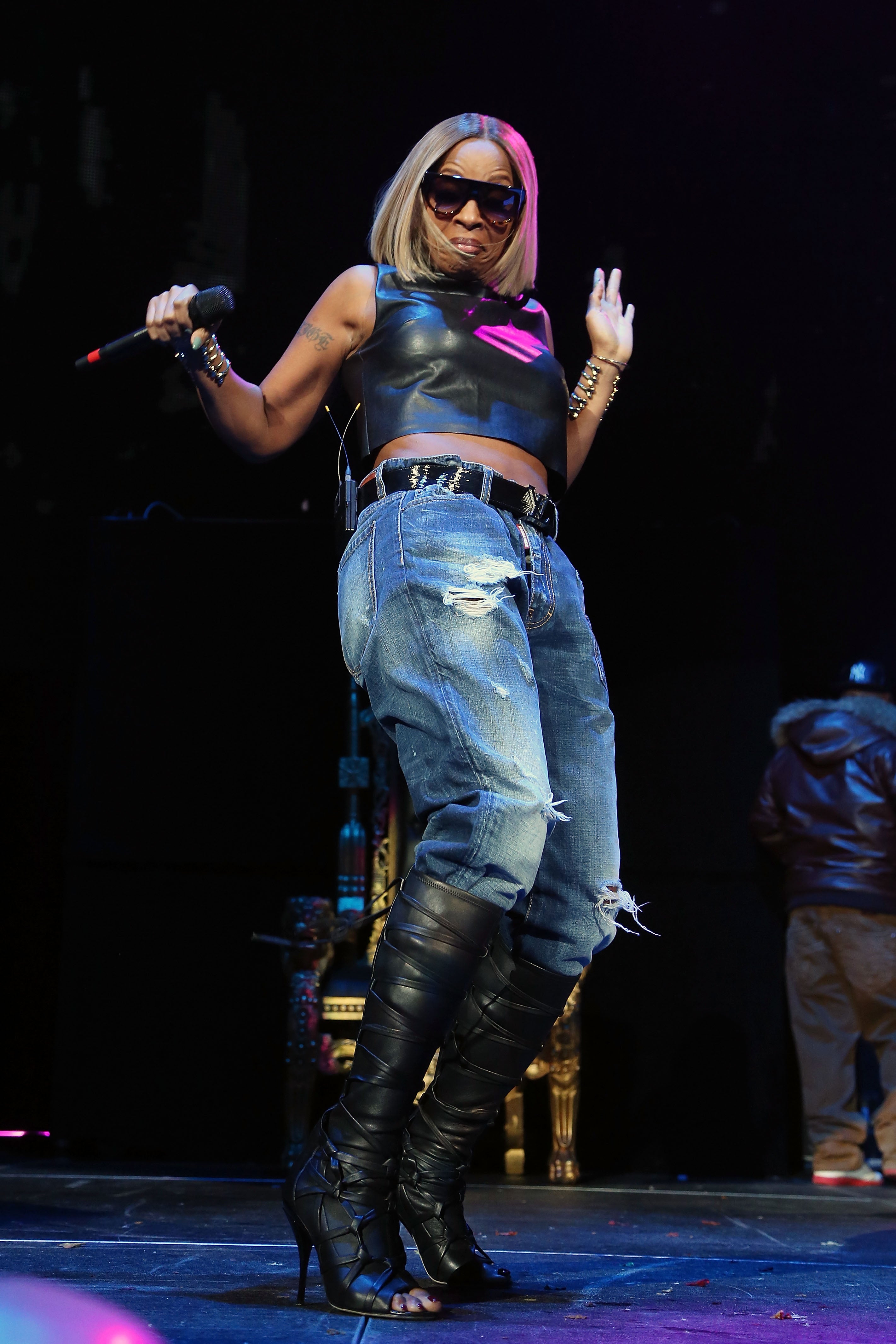 10 Times Mary J. Blige Slayed (and Danced) in a Killer Pair of Boots

