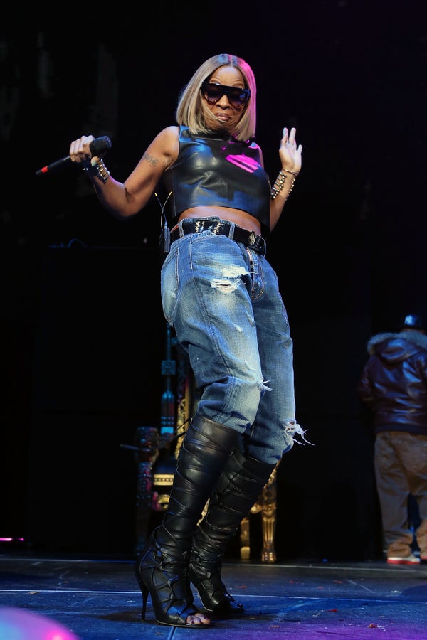 10 Times Mary J Blige Slayed And Danced In A Killer Pair Of Boots 