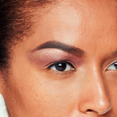 Learn How To Contour Your Eyes and Lips With Our Step by Step Guide