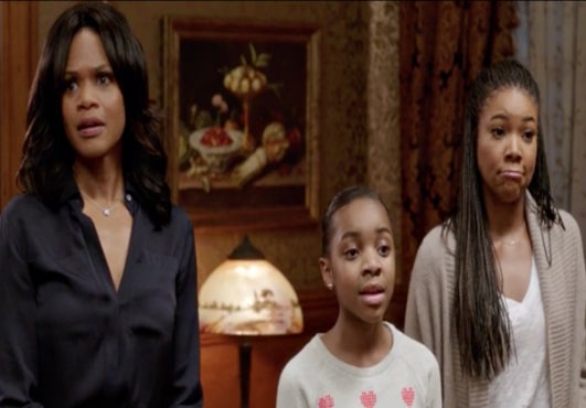 Almost Christmas Exclusive: Watch Mo’Nique Try To Feed Her Family The Finest In Struggle Plate Cuisine 
