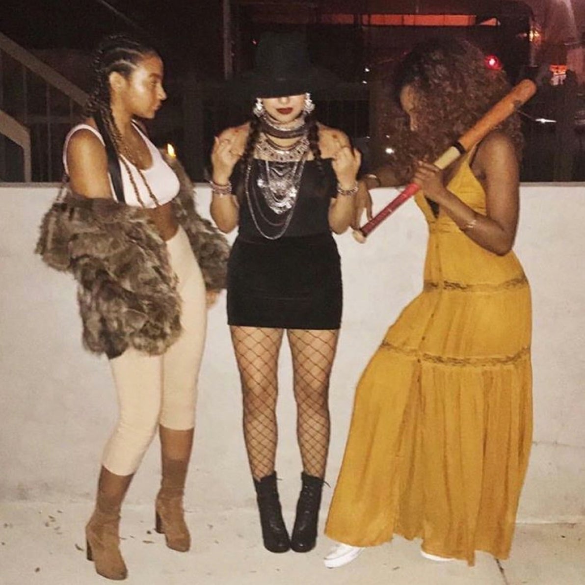 12 Costumes That Prove This Halloween Was All About Beyonce's Lemonade
