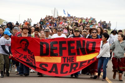 In Solidarity: 28 Powerful Photos From The Dakota Pipeline Protests