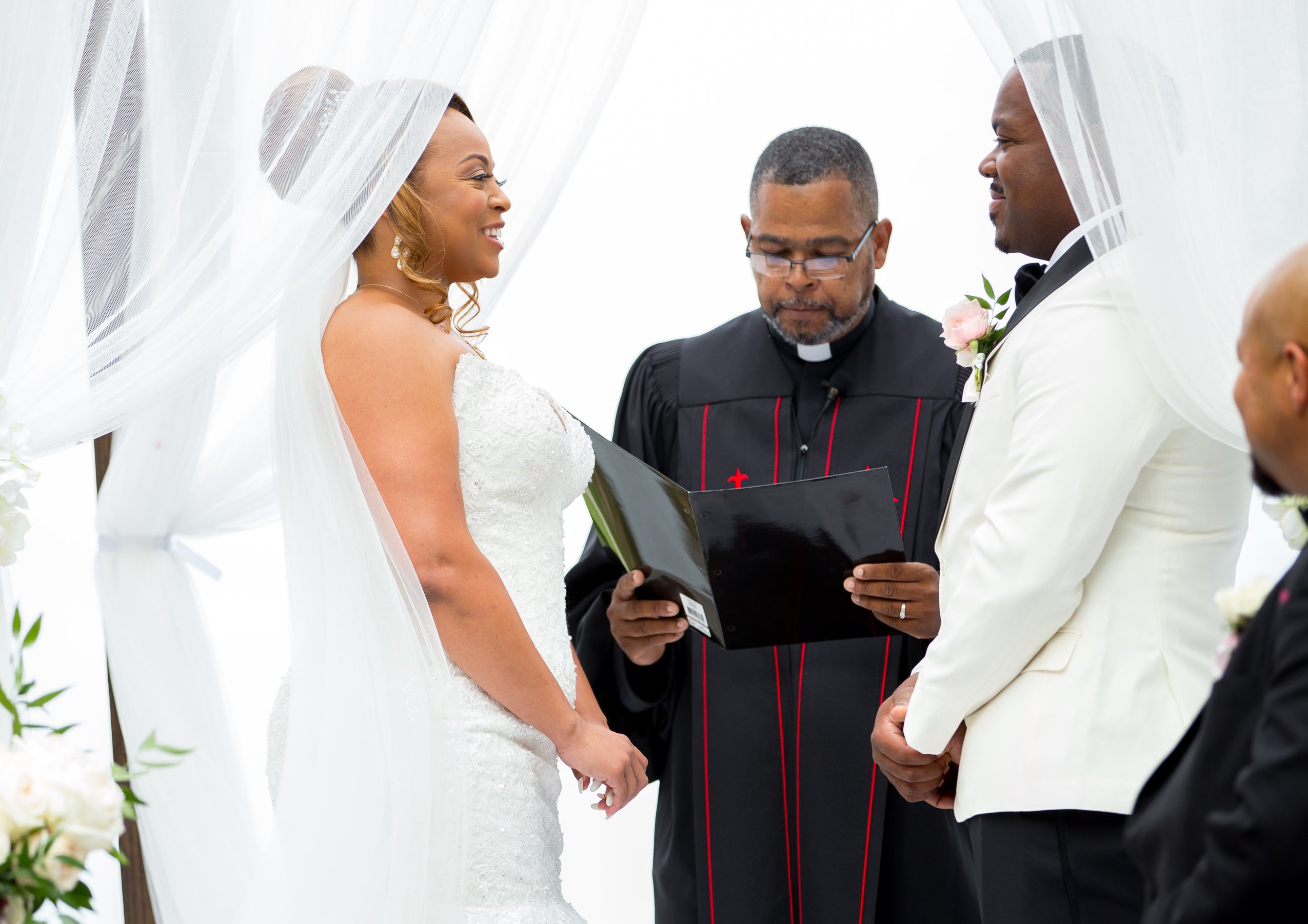 Bridal Bliss: Aisha and Justin's Virginia Wedding Photos Are As Sweet As Pie
