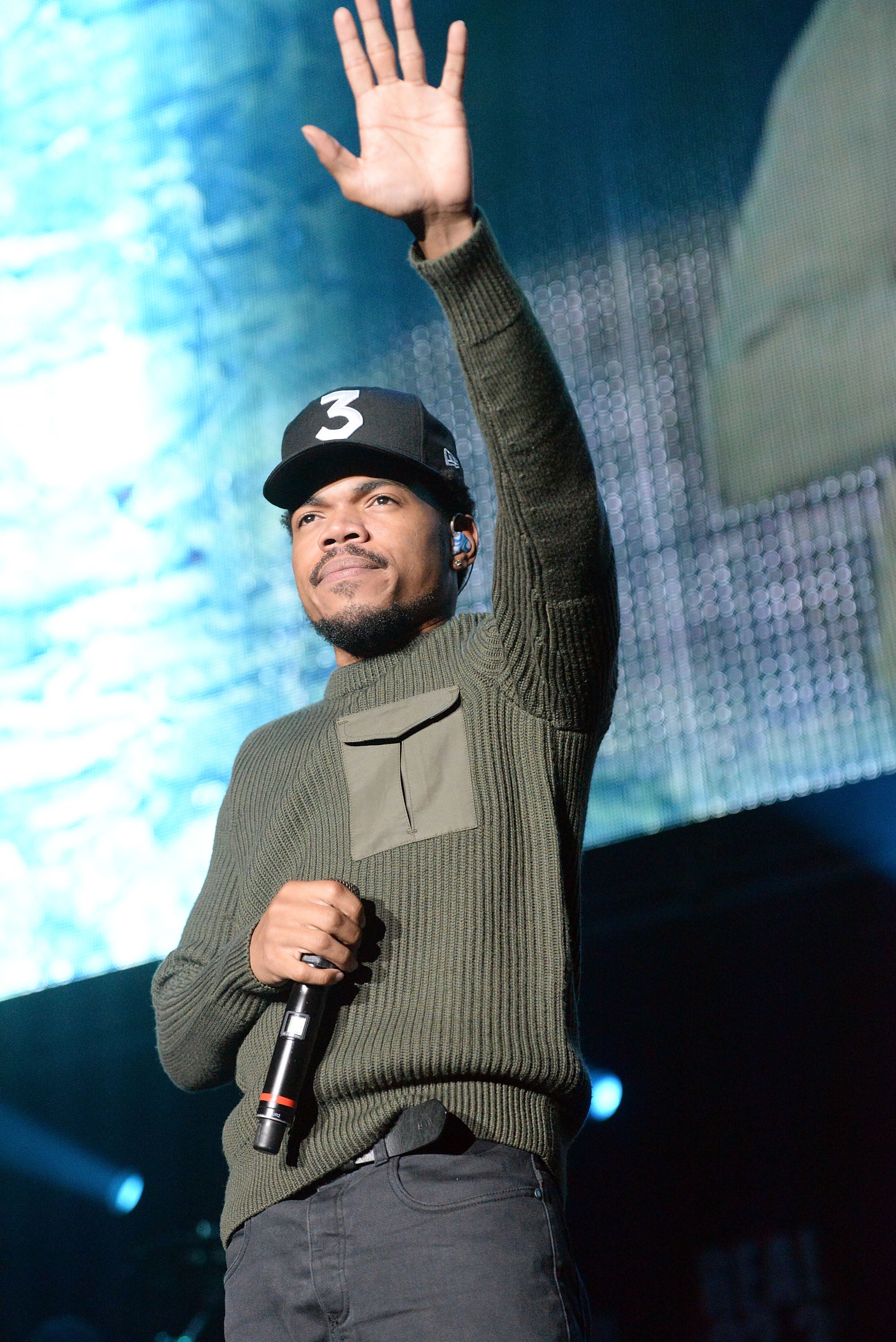 Chance The Rapper Leads Chicago Fans To The Polls
