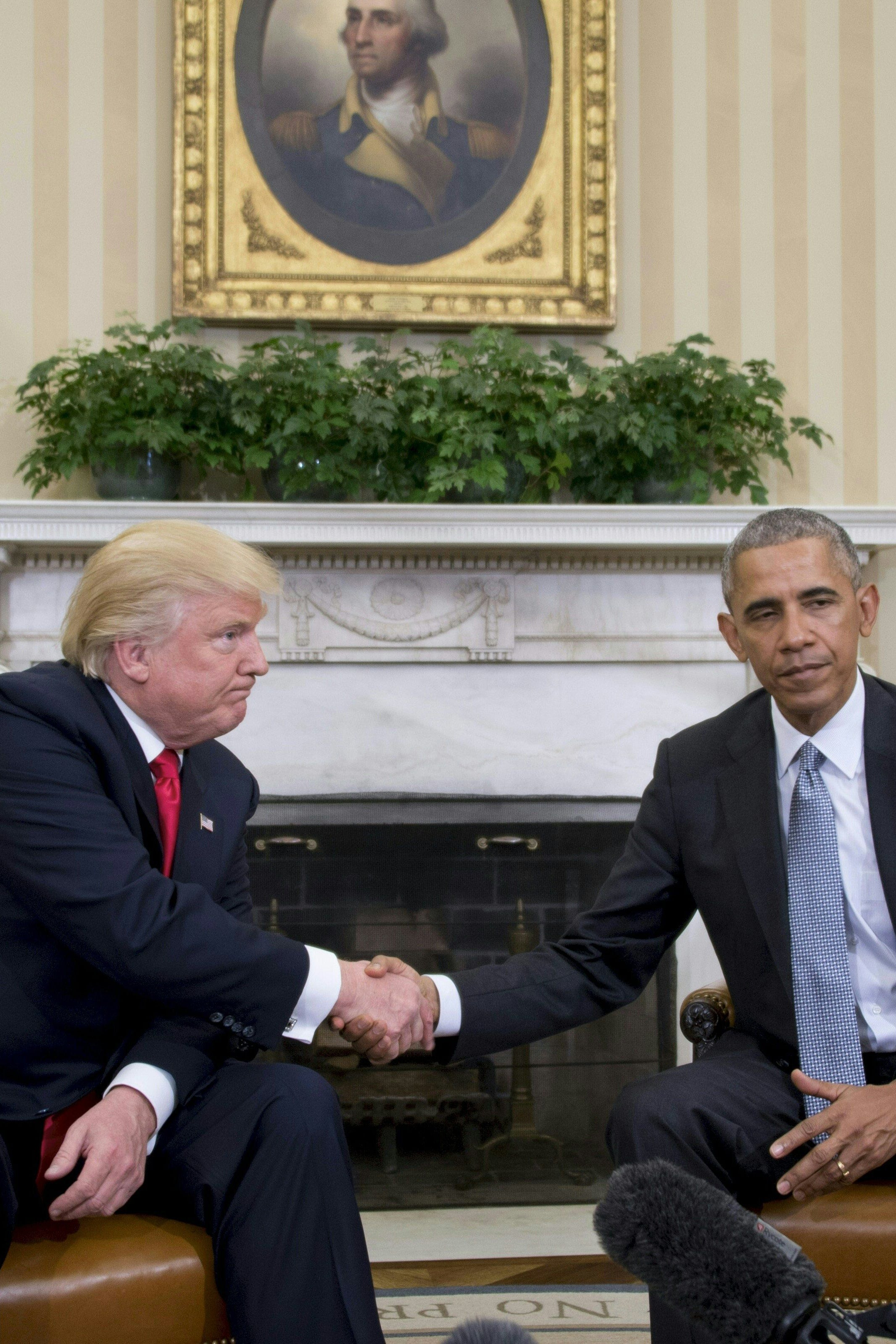 Donald Trump Blocks Press Access For First Meeting With President Obama
