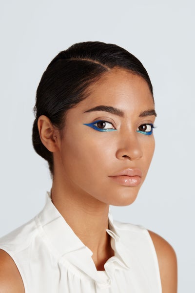 Four Funky Cat Eye Looks That Are Perfect For the Holidays