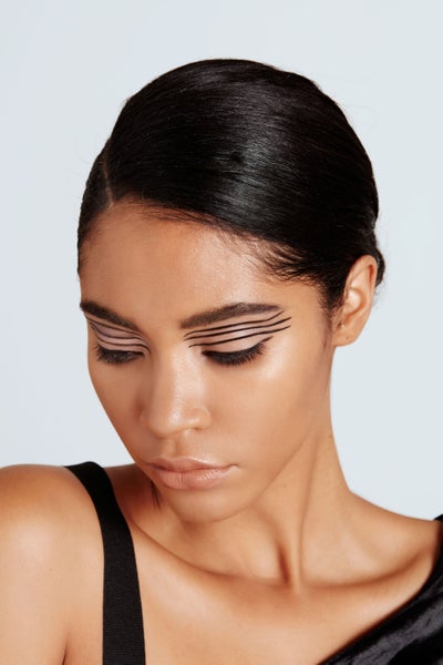 Four Funky Cat Eye Looks That Are Perfect For the Holidays