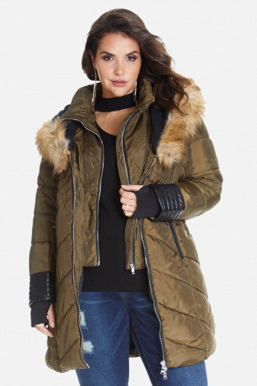 15 Head-Turning Coats Perfect For Curvy Girls
