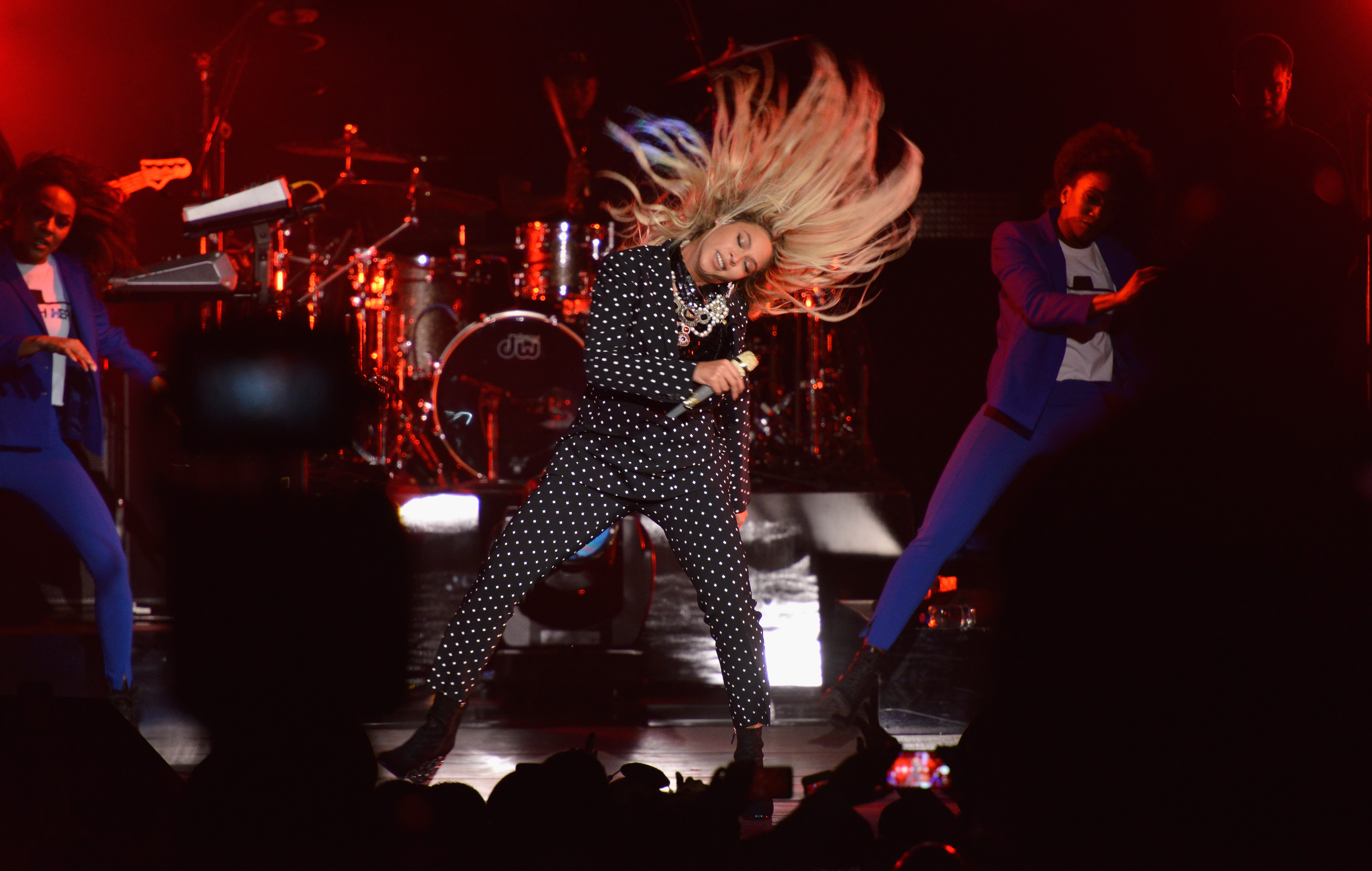25 Times Beyoncé’s Hair Defied Gravity On Stage