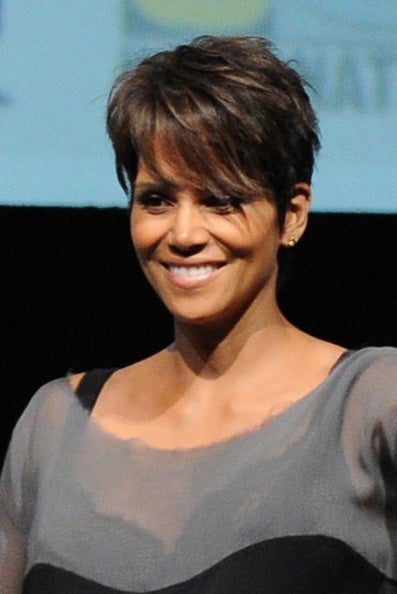 25 Halle Berry Approved Ways To Style Your Pixie Cut