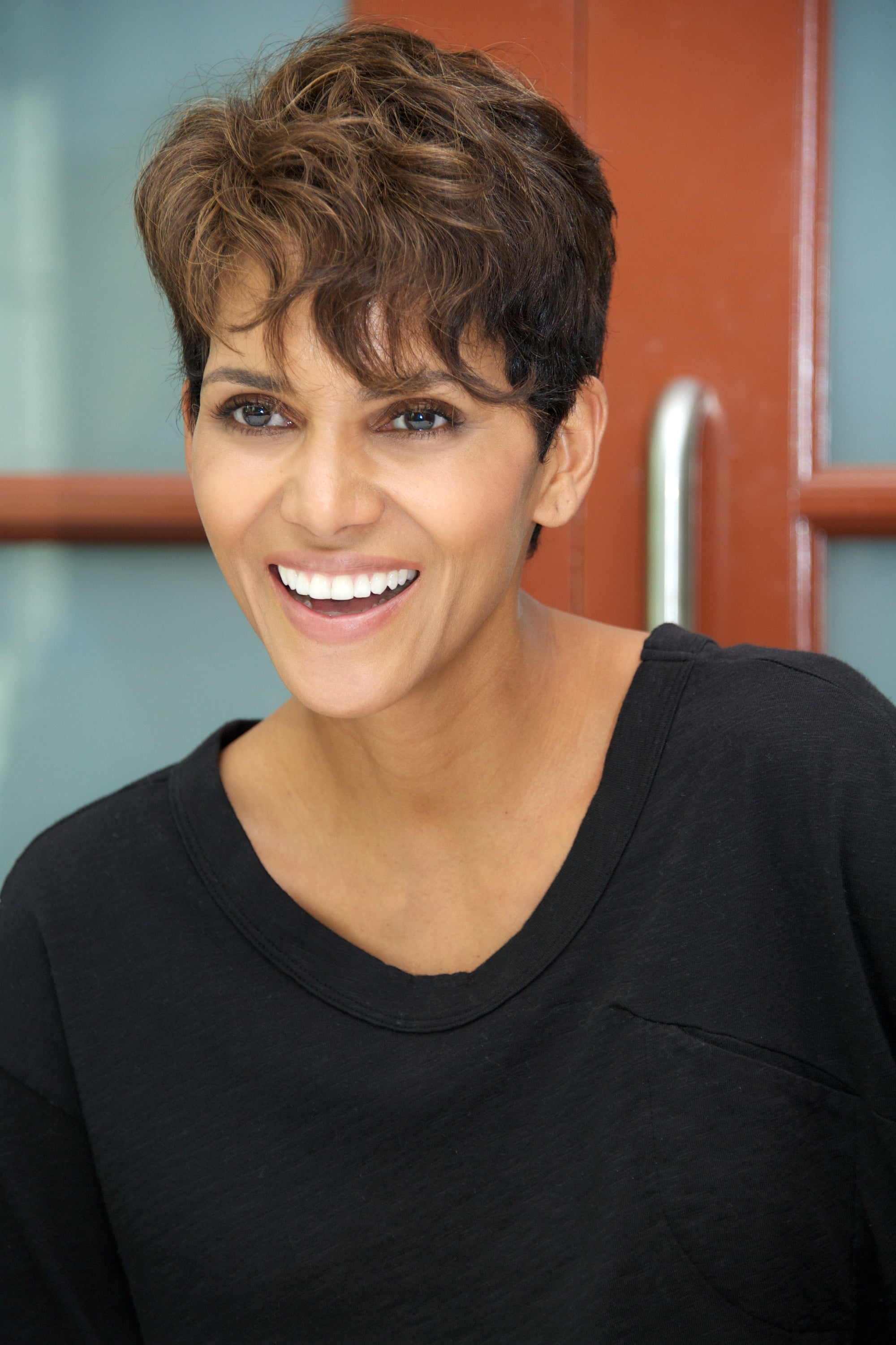 3,020 Halle Berry Short Hair Stock Photos, High-Res Pictures, and Images -  Getty Images