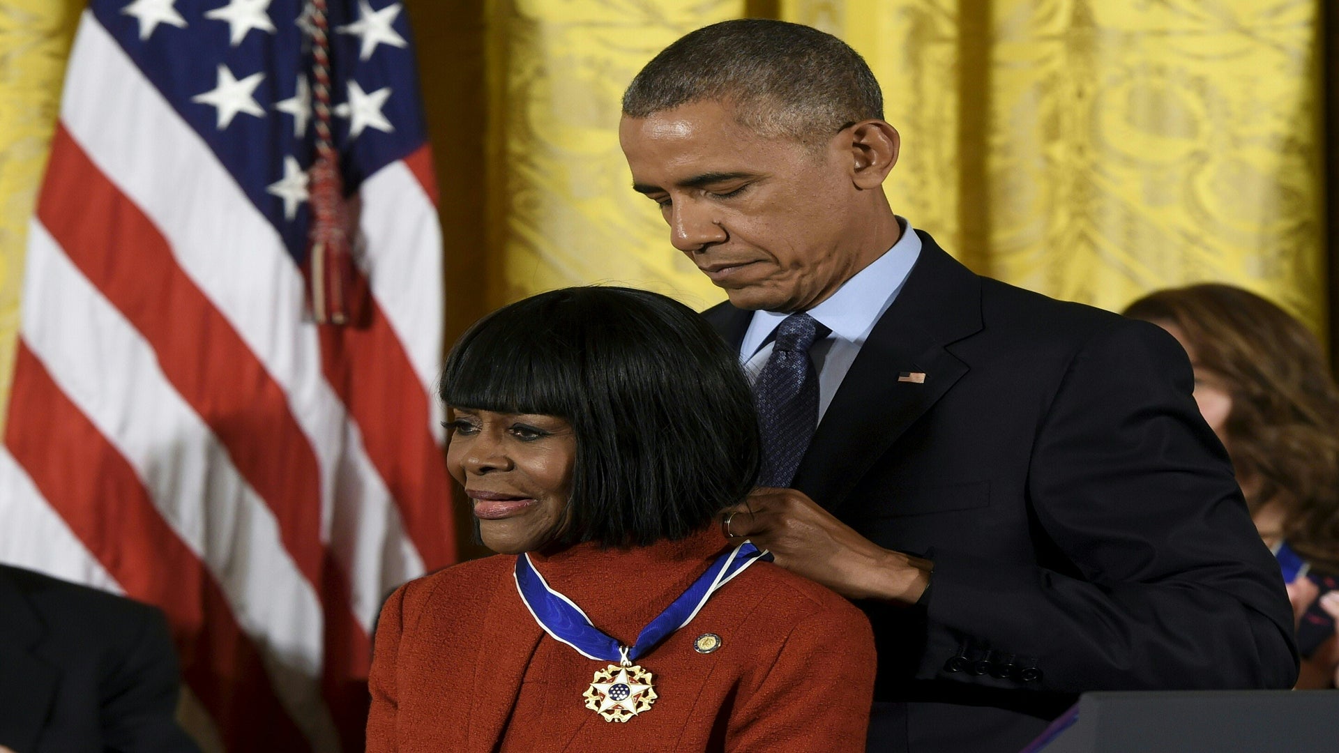Cicely Tyson Receives Medal Of Freedom At The White House ...