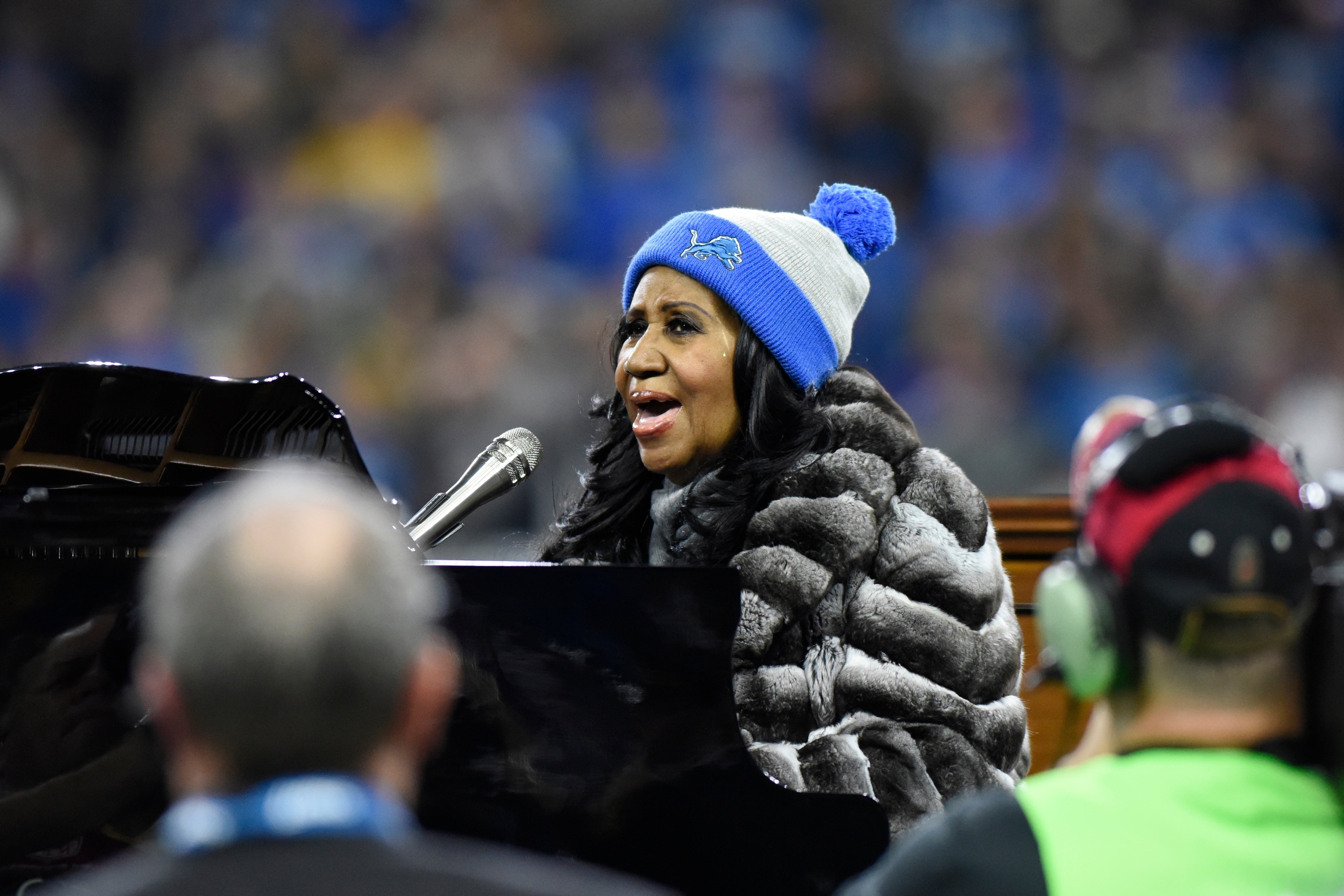 Aretha Franklin Performed a Soulful 5-Minute Version of the National Anthem Because She Can
