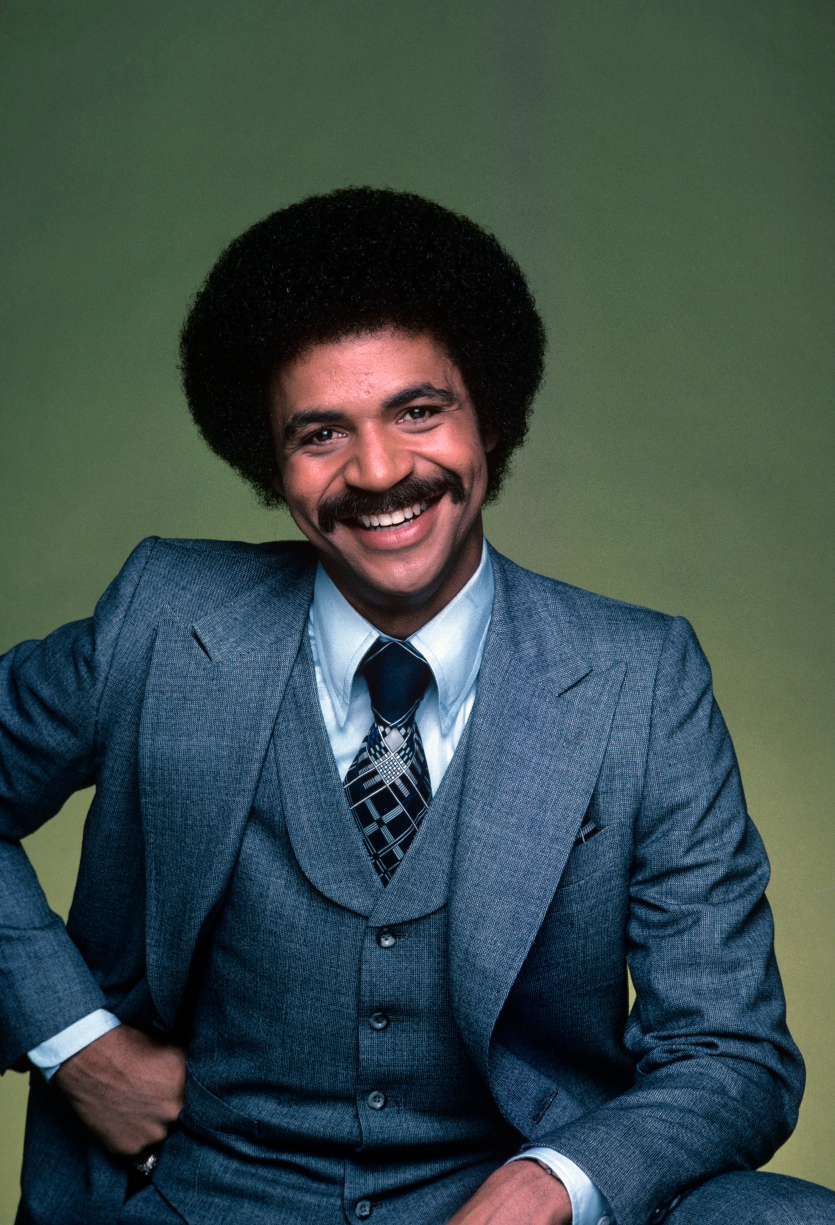 Actor Ron Glass Dies At Age 71
