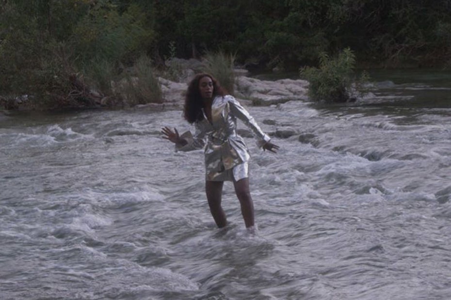 Solange Releases Life-Giving Outtakes From Her ‘Cranes in the Sky’ Video