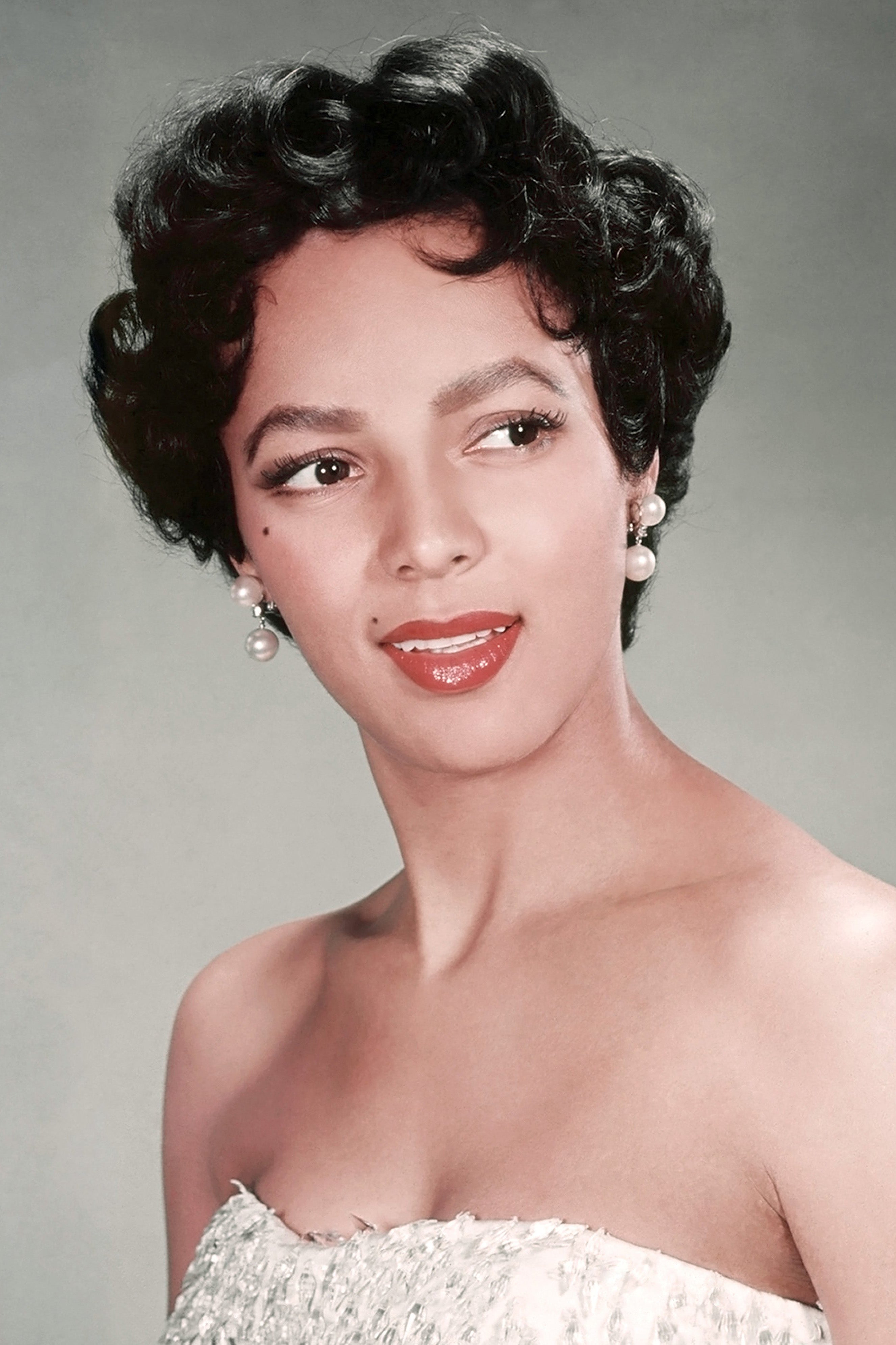 17 Iconic Vintage Hairstyles We're Still Obsessed With Today
