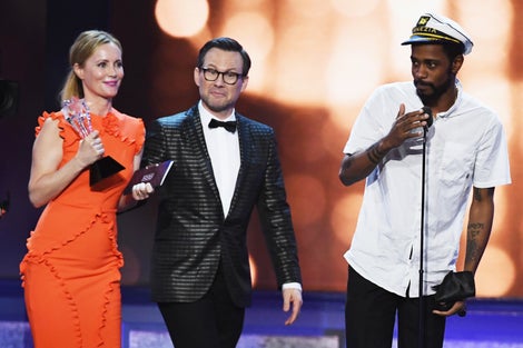 Watch ‘Atlanta’s’ Lakeith Stanfield Hilariously Crash The Stage After ‘Silicon Valley’s’ Critics’ Choice Win