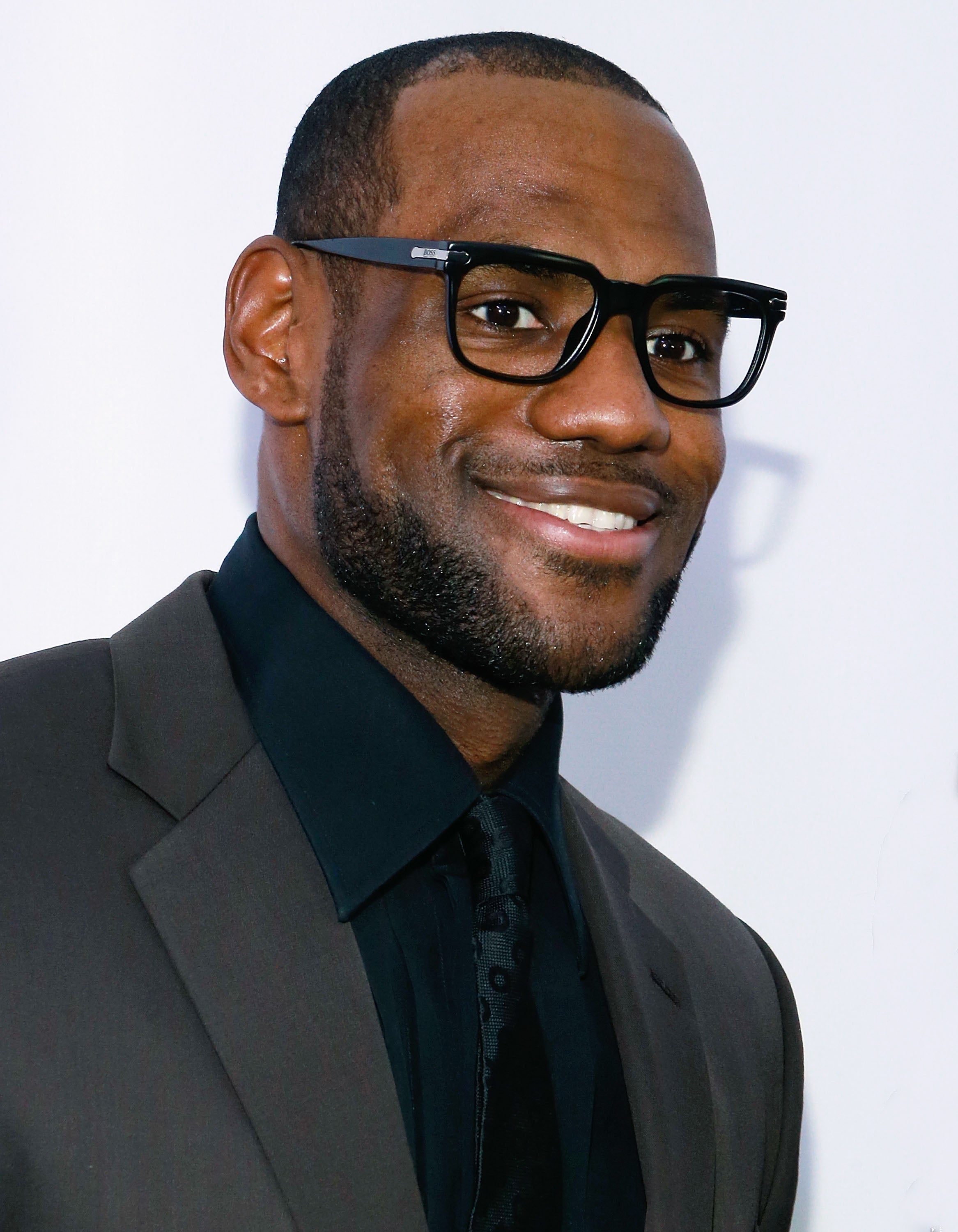 Lebron James Producing Muhammad Ali Documentary For HBO