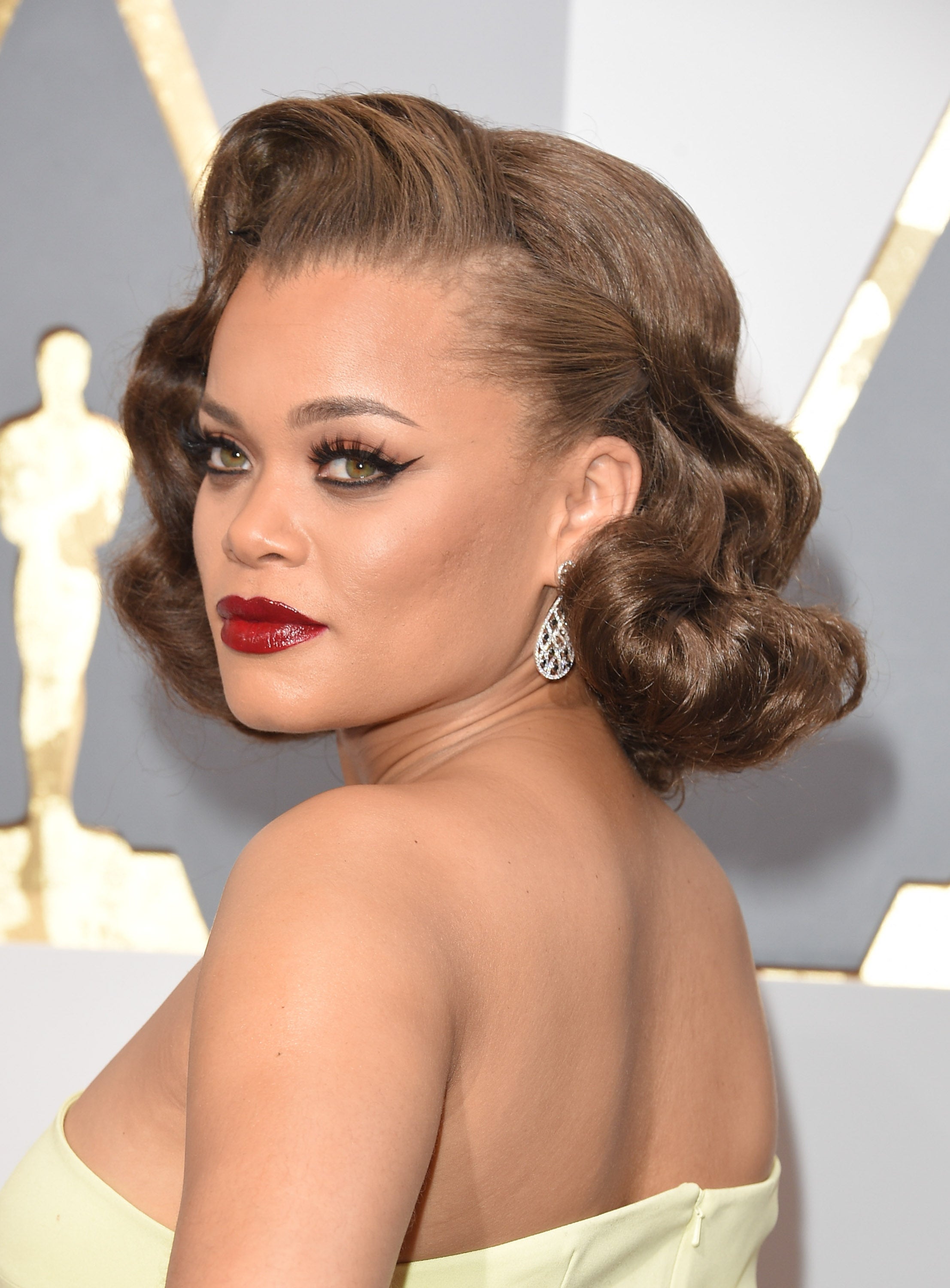 The Red Carpet Beauty Looks That Truly Slayed In 2016
