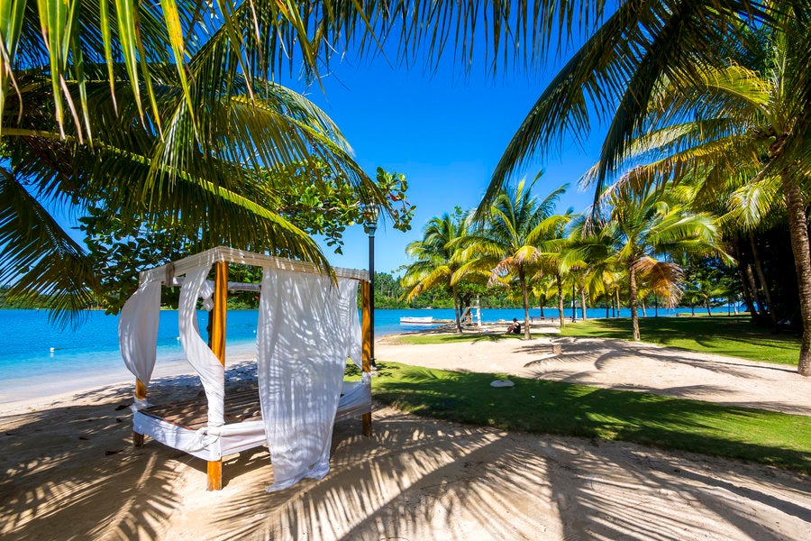 Best Warm Weather Vacation Locations - Essence