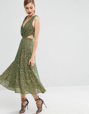 The 10 Dresses That Will Turn Every Head in the Room on NYE