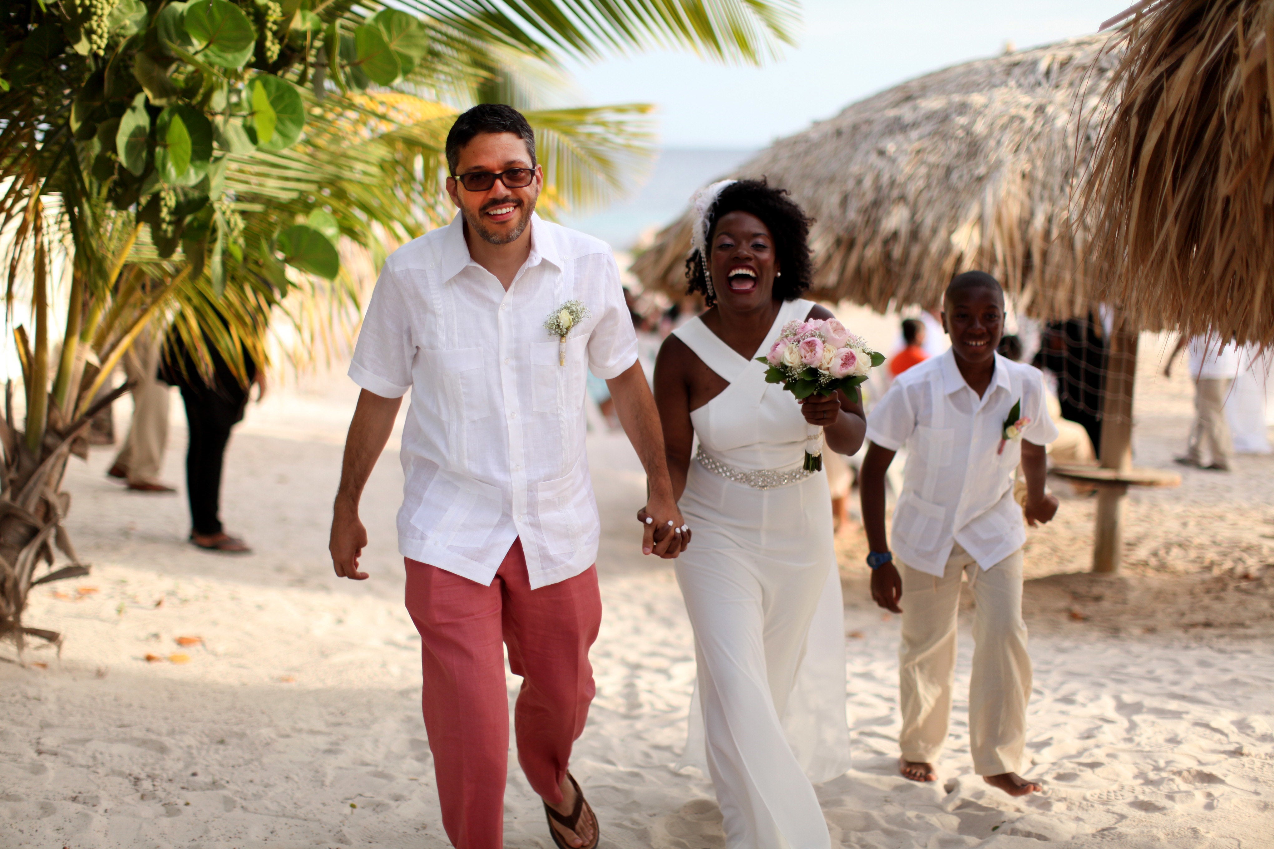 Bridal Bliss: Joy and Michael's Curacao Beach Wedding Was Super Cute
