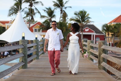 Bridal Bliss: Joy and Michael’s Curacao Beach Wedding Was Super Cute