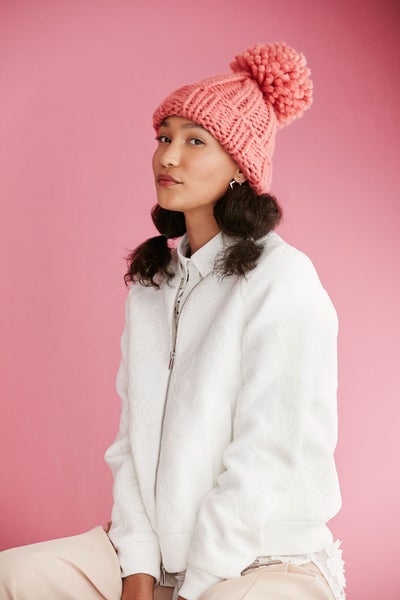 4 Ways To Style Hair Under Hats and Other Winter Accessories