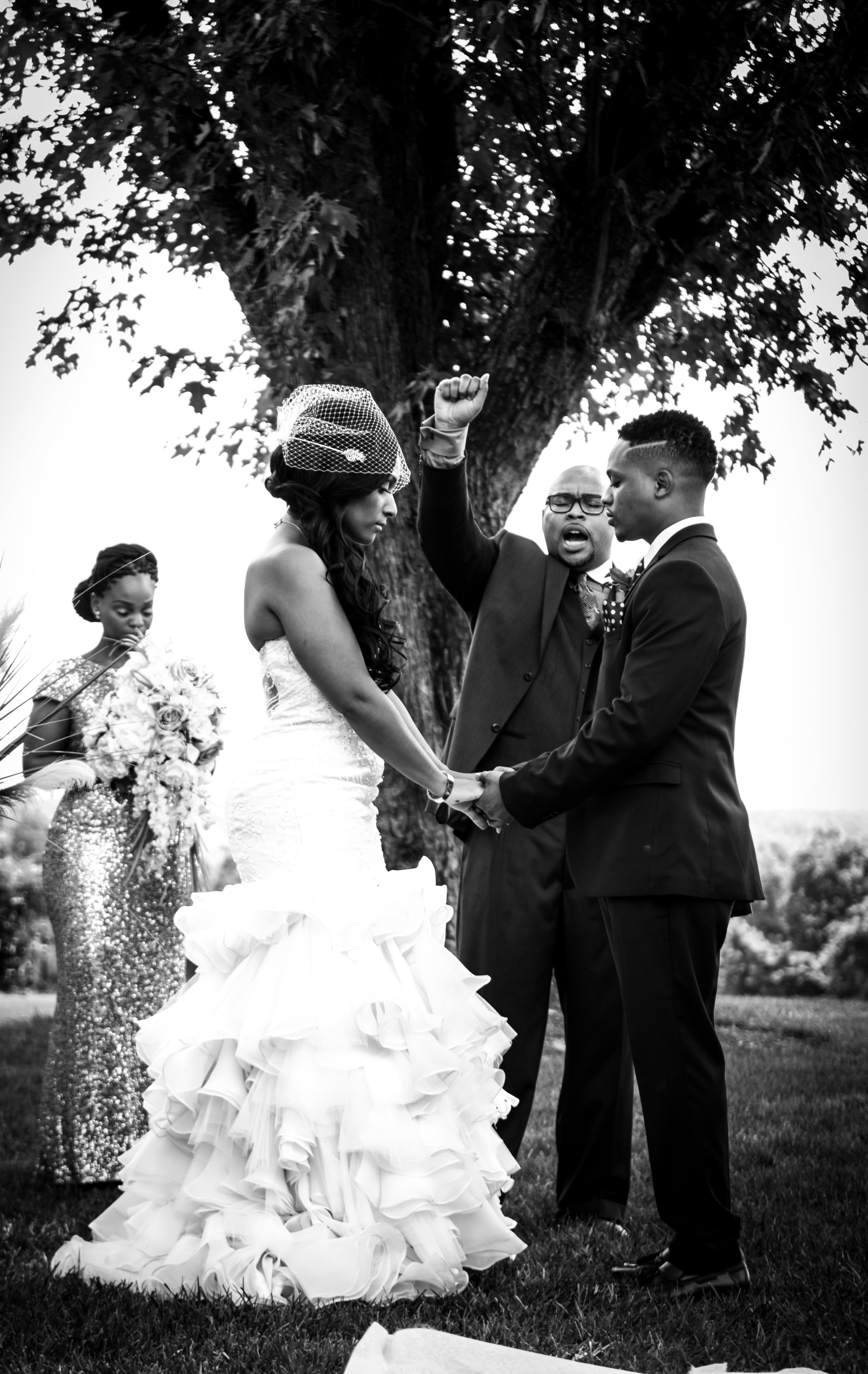 Bridal Bliss: Erin And Jamaal's DIY Wedding Photos Are All Kinds Of Special
