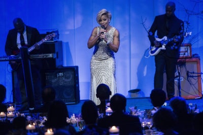 9 Times Mary J. Blige Brought Black Girl Magic To The Obama’s Historic White House Run