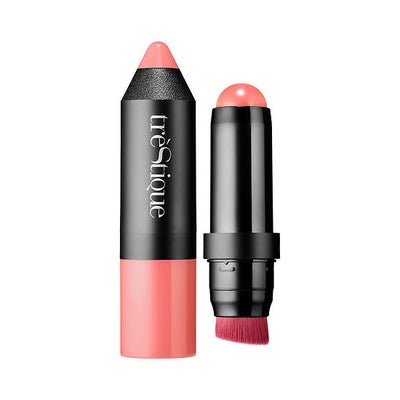 Pretty in Pink! The Perfect Makeup for Your Valentine’s Day Date Night
