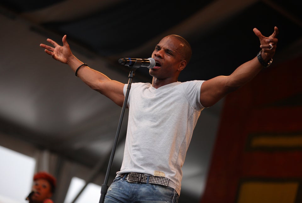 Kirk Franklin Claps Back At Twitter Troll Who Threatened His Daughter