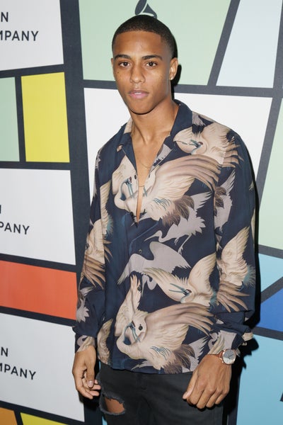 Keith Powers Apologizes To Fans After Questioning If Men Can Be Bisexual