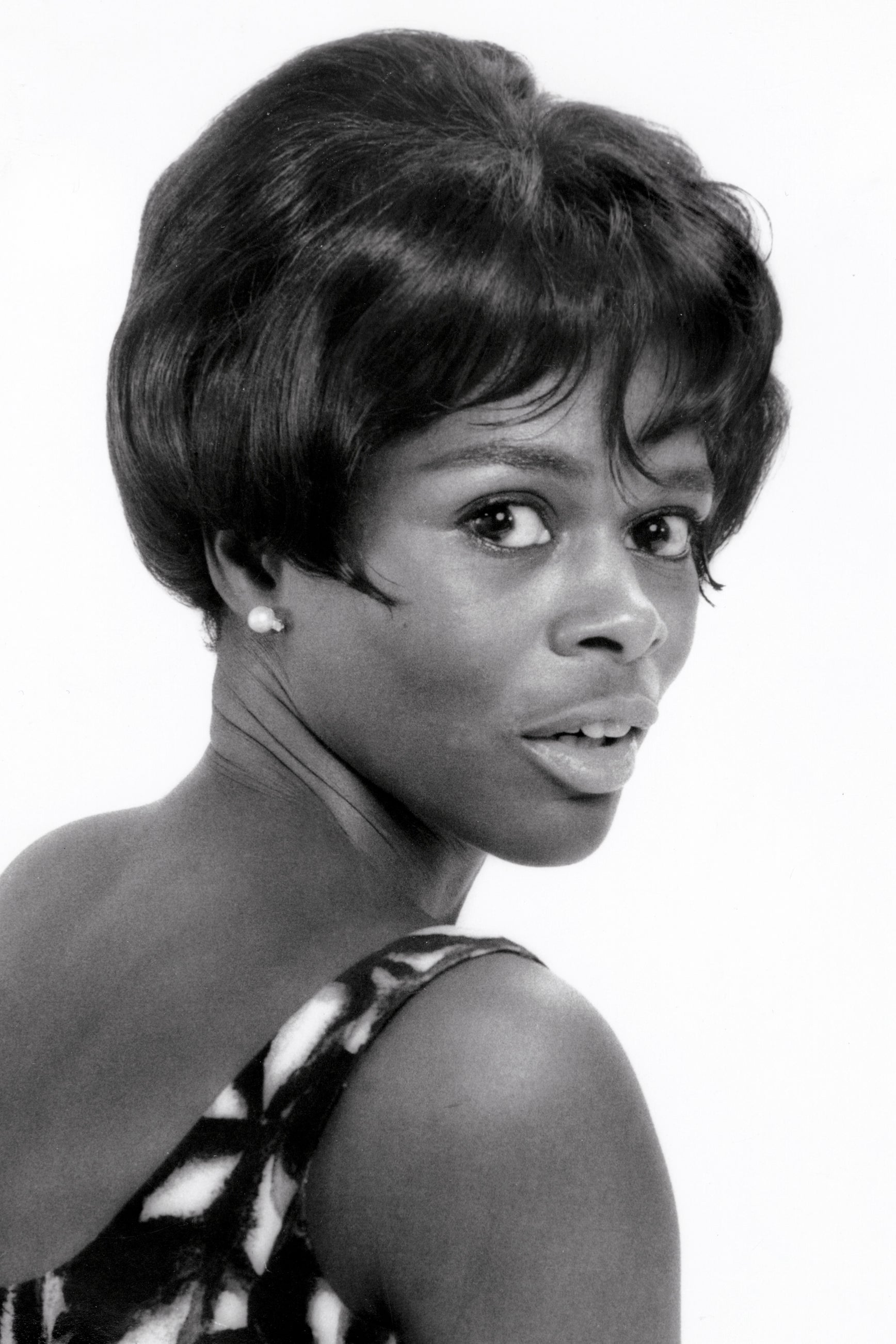 15 Celebrity Women Who Set Hair Trends In The Swingin 60s Essence 15 Celebrity Women Who Set Hair Trends In The Swingin 60s Essence