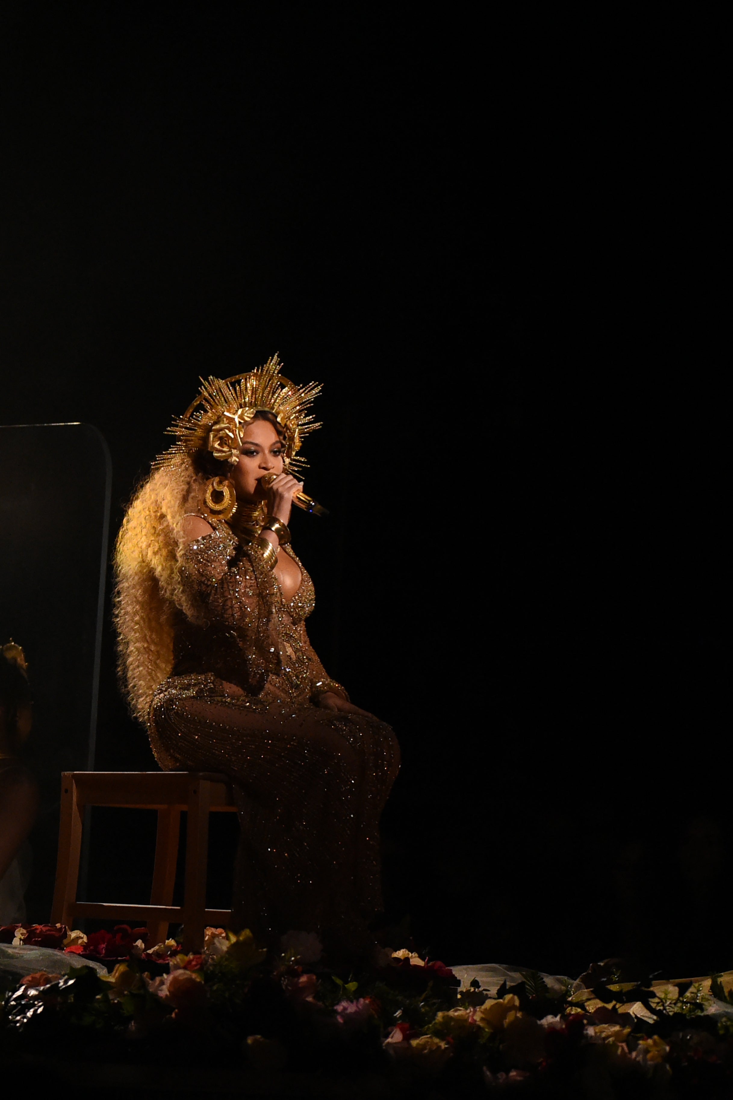 The Most Epic Photos From Beyonce's Golden GRAMMYs Performance
