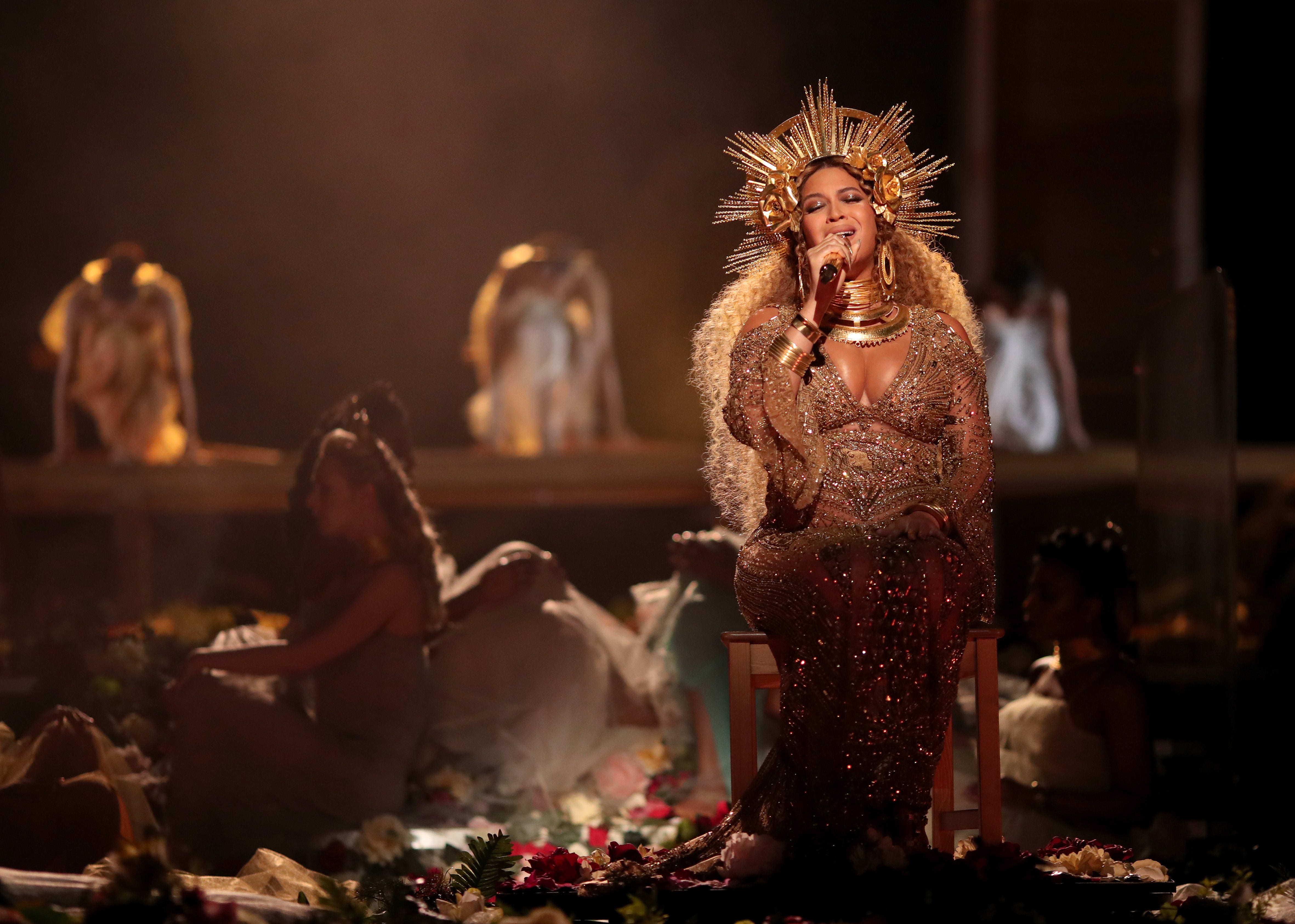 The Most Epic Photos From Beyonce's Golden GRAMMYs Performance
