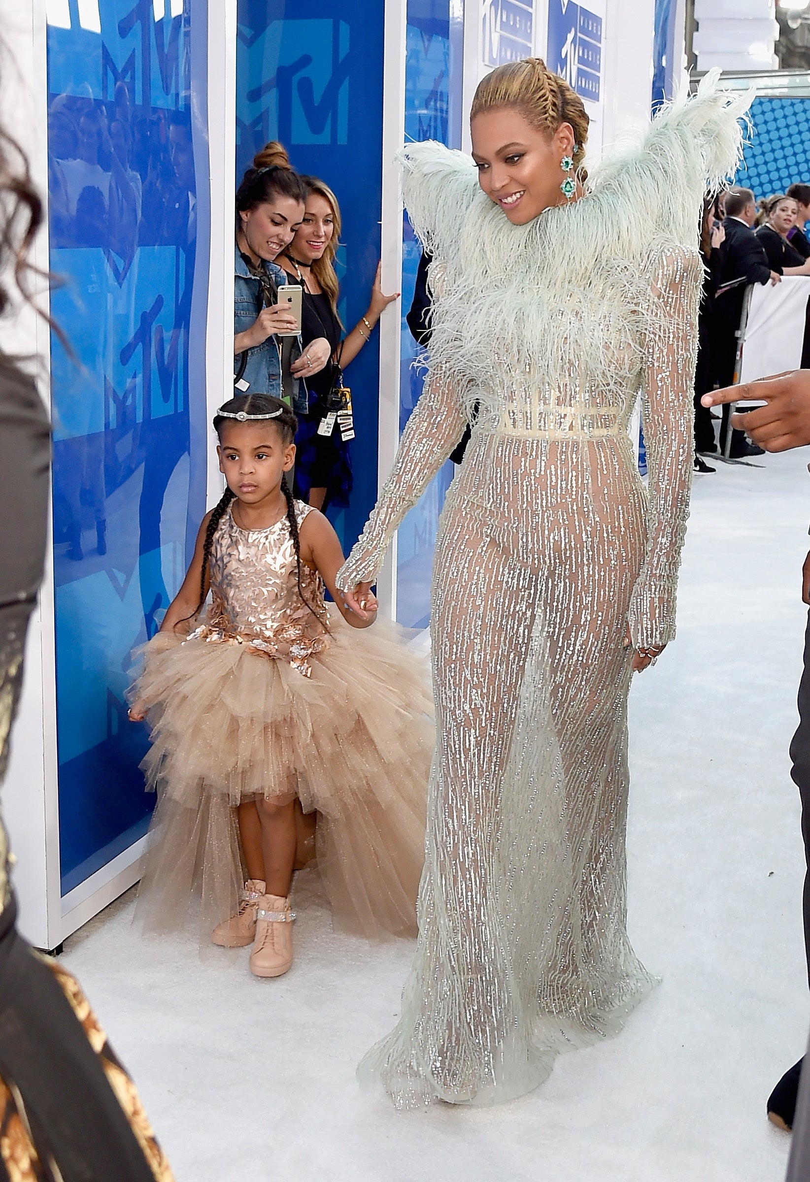All The Times Blue Ivy Carter Stole Our Hearts At Award Shows
