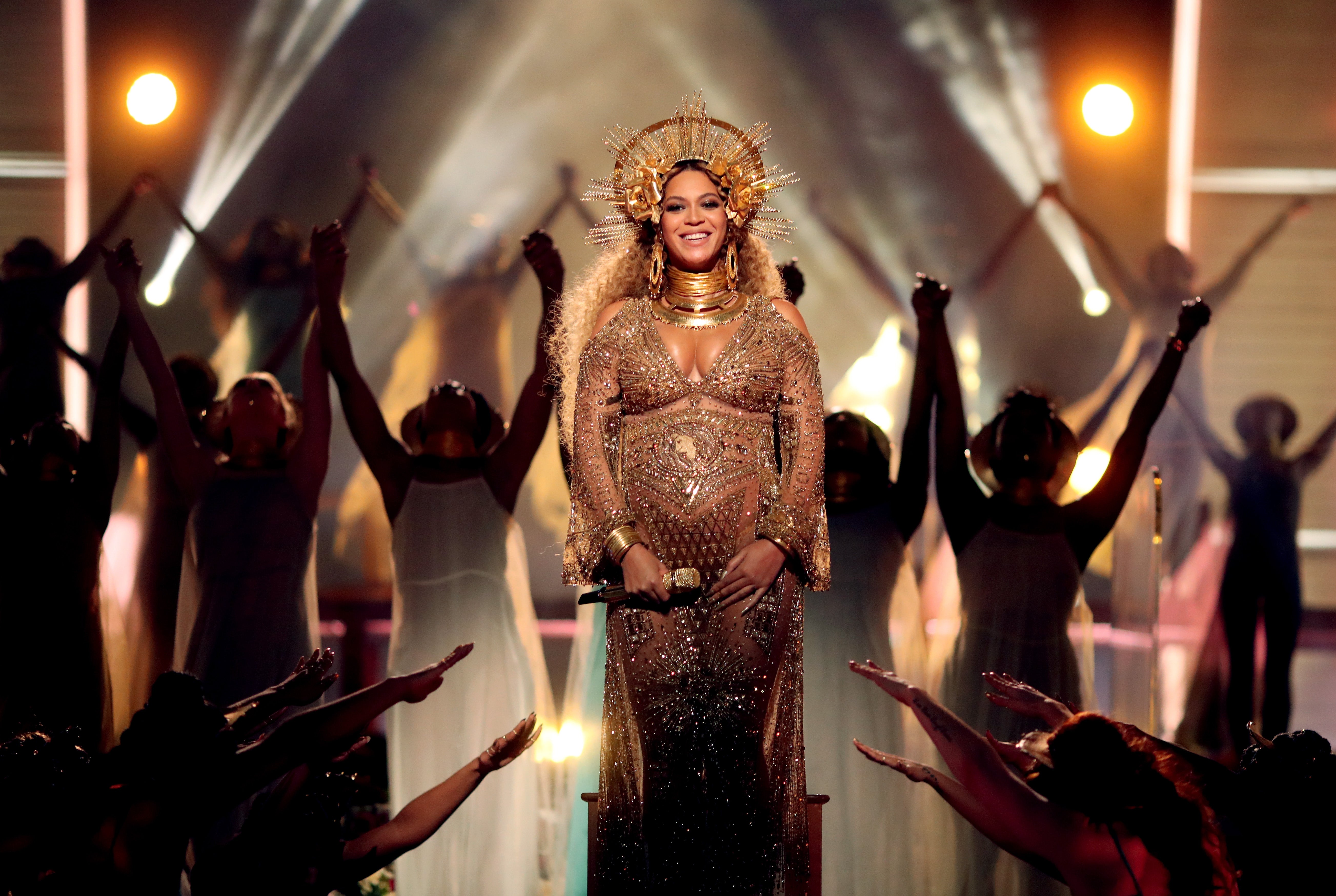 The Most Epic Photos From Beyonce's Golden GRAMMYs Performance
