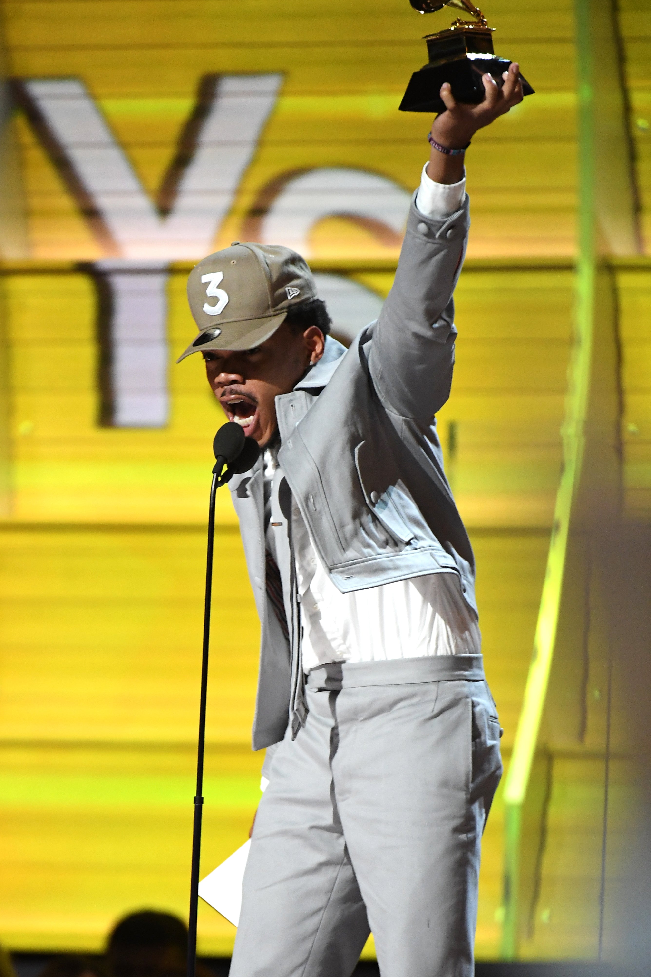 Chance The Rapper Takes The Stage At The 2017 Grammys And Absolutely Kills It
