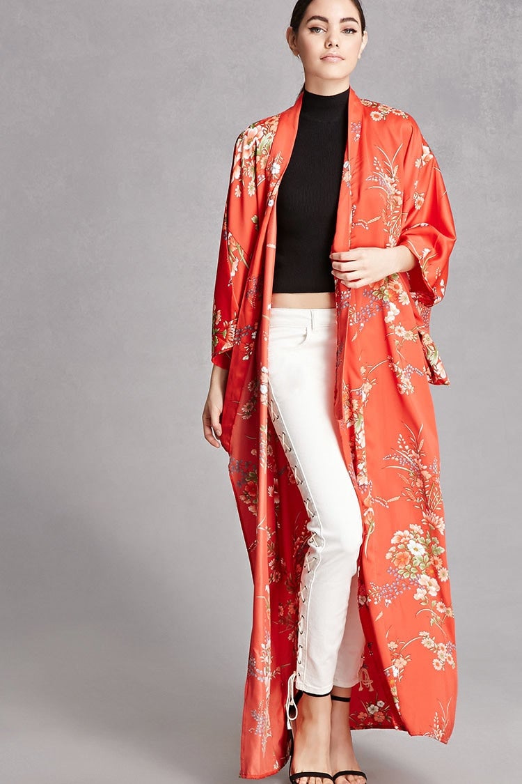 Get The Look! Beyonce's Grand $21,945 Gucci Floor-Length Kimono
