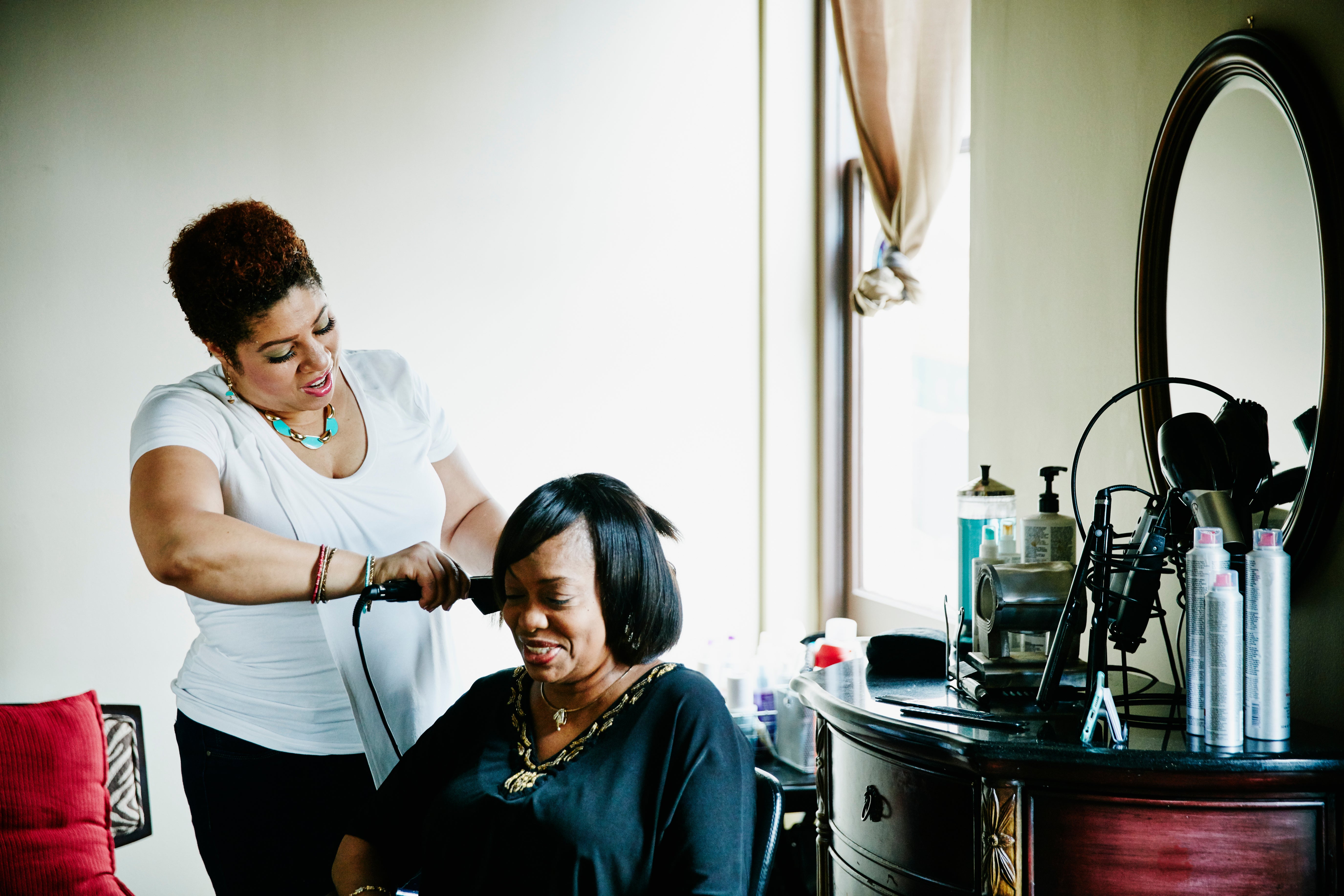 13 Classes, Conferences and Workshops That Will Sharpen Your Beauty Skills