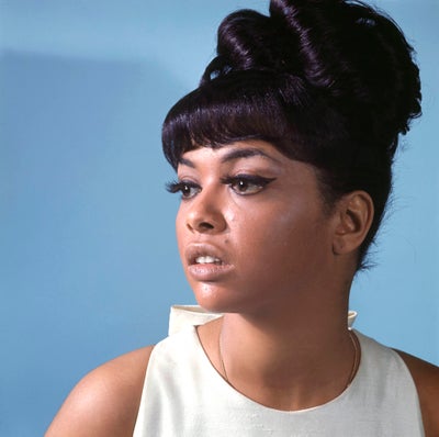 15 Celebrity Women Who Set Hair Trends In The Swingin’ 60s