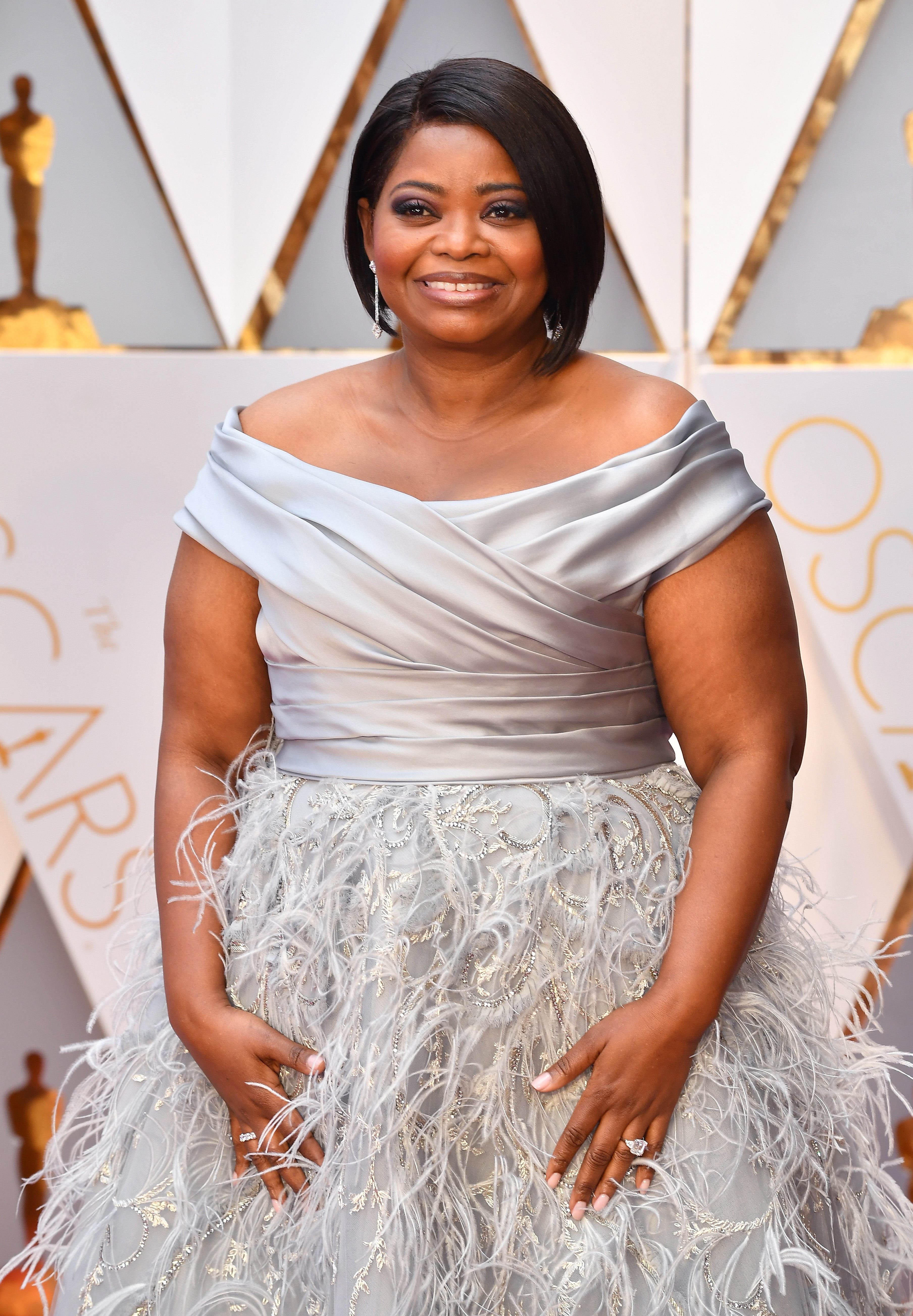 Octavia Spencer is a Silver Belle on Oscars 2017 Red Carpet
