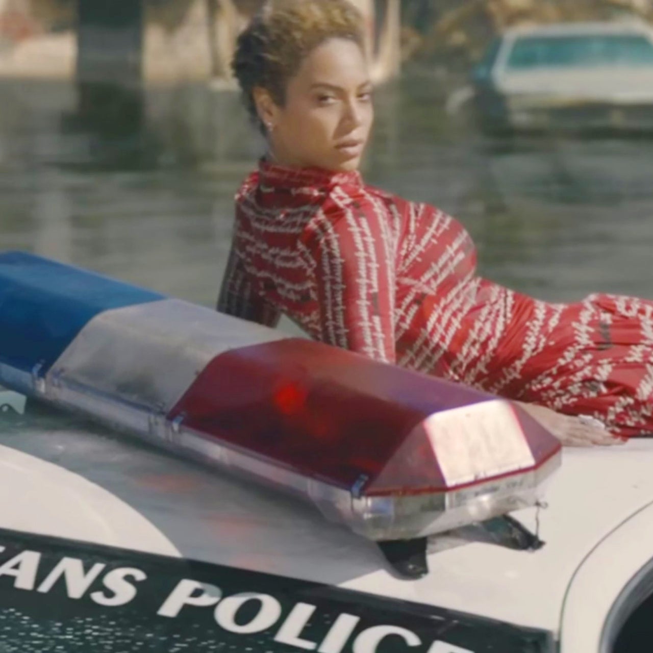 How Beyoncé Ended Up On A Submerged Police Car And Other ...