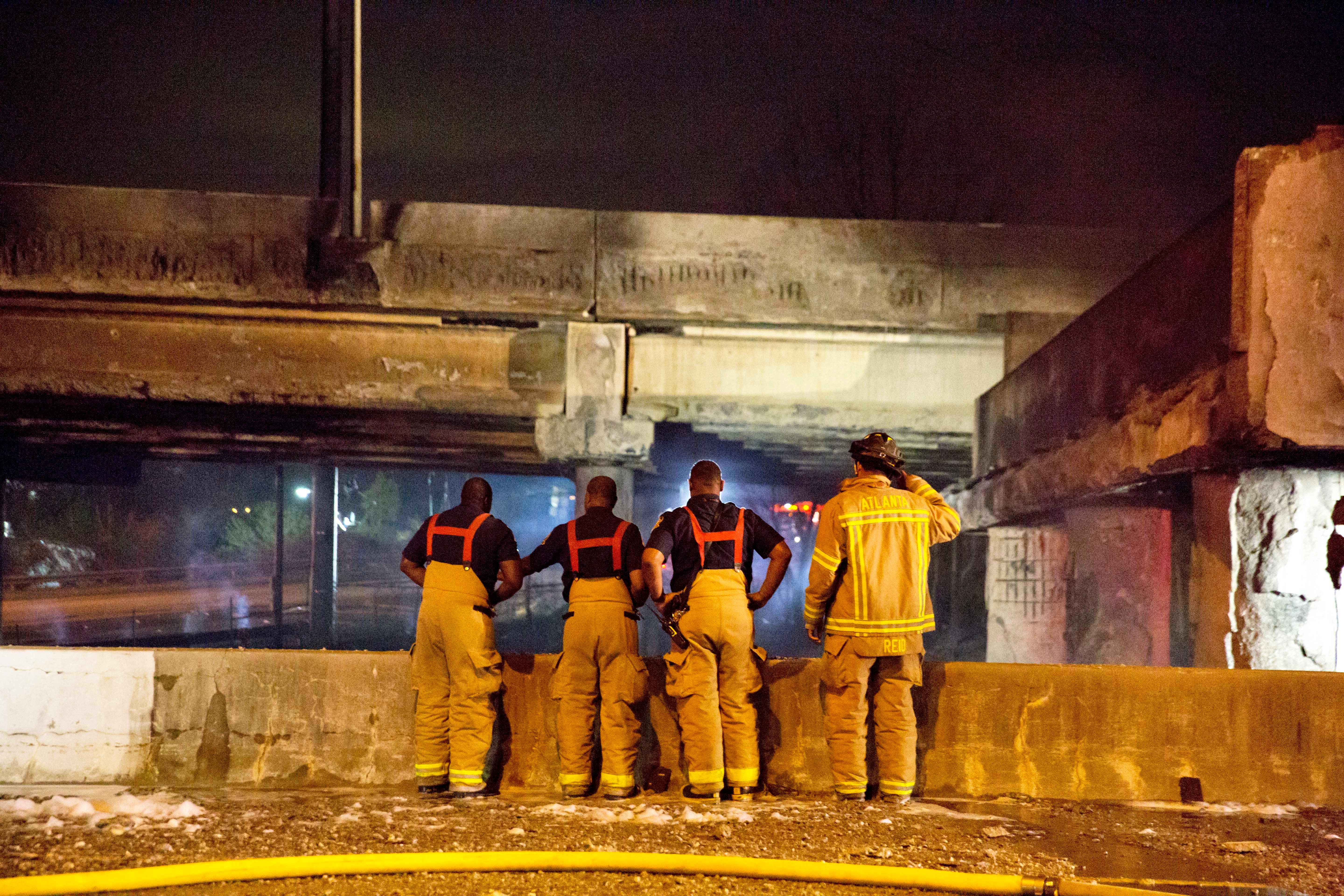 A Fire Caused an Interstate Bridge to Collapse in Atlanta
